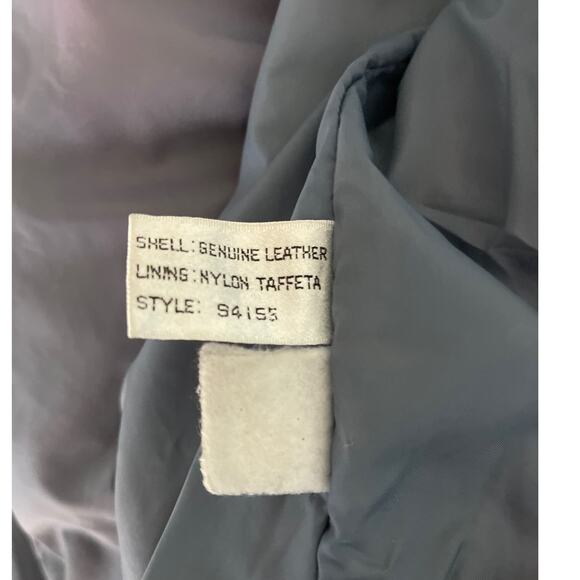 Vintage 1980’s Women’s Cropped Teal Leather Jacket with Epaulettes‎ Size 44 (XL) - Picture 10 of 14